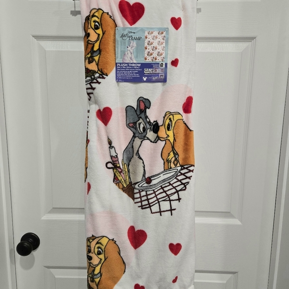Disney Other - Disney Lady And The Tramp Plush Throw New With Tags